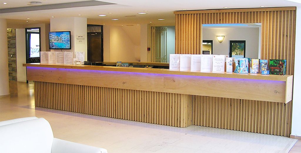 Elmi Suites Beach Hotel 4* 