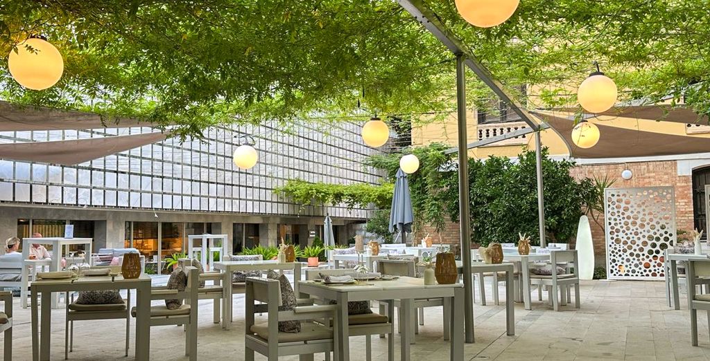 Hospes Las Casas del Rey de Baeza 4* y Hospes Palacio de los Patos 5*