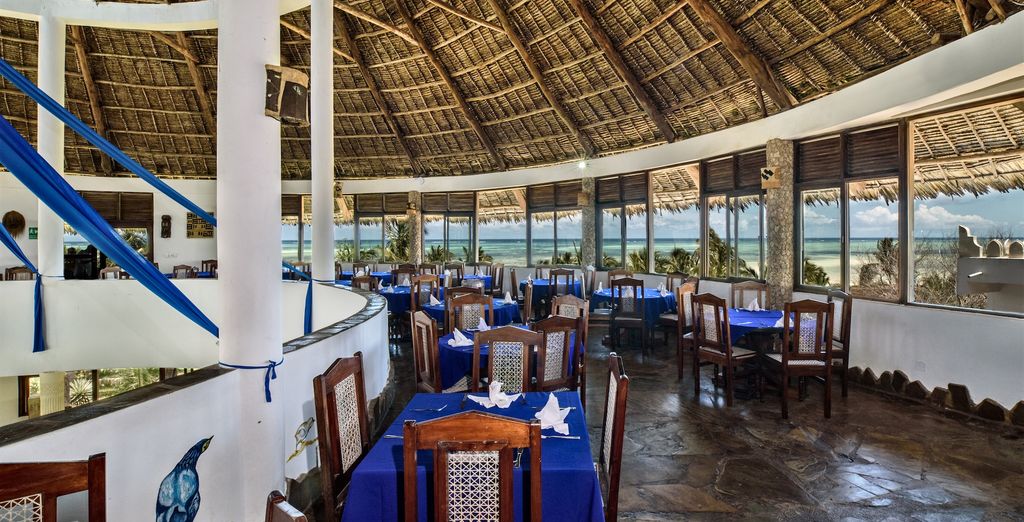 Jacaranda Beach Resort 4* con possibile safari da 1 a 3 notti