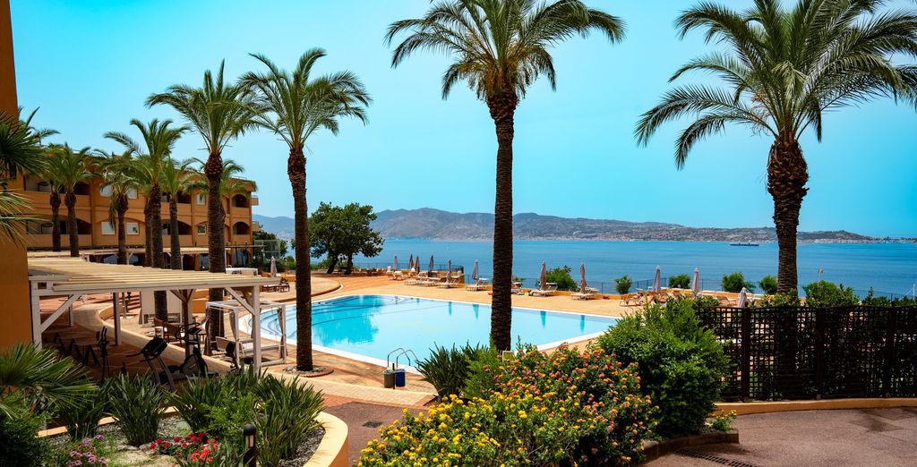 Altafiumara Resort & Spa 5*