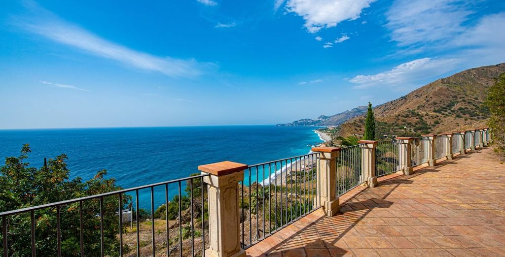 Baia Taormina 4* con posible extensión en Itria Palace 4*
