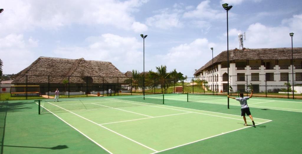 Sea Cliff Resort & Spa 5*