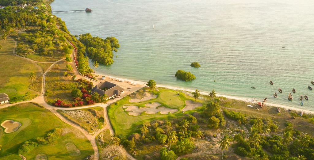 Sea Cliff Resort & Spa 5*