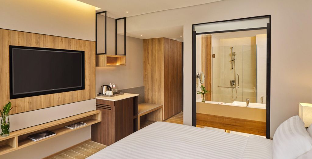 Theatre Residence 4*, Holiday Inn Resort Krabi Ao Nang Beach 4* e Kantary Beach Khao Lak 4*