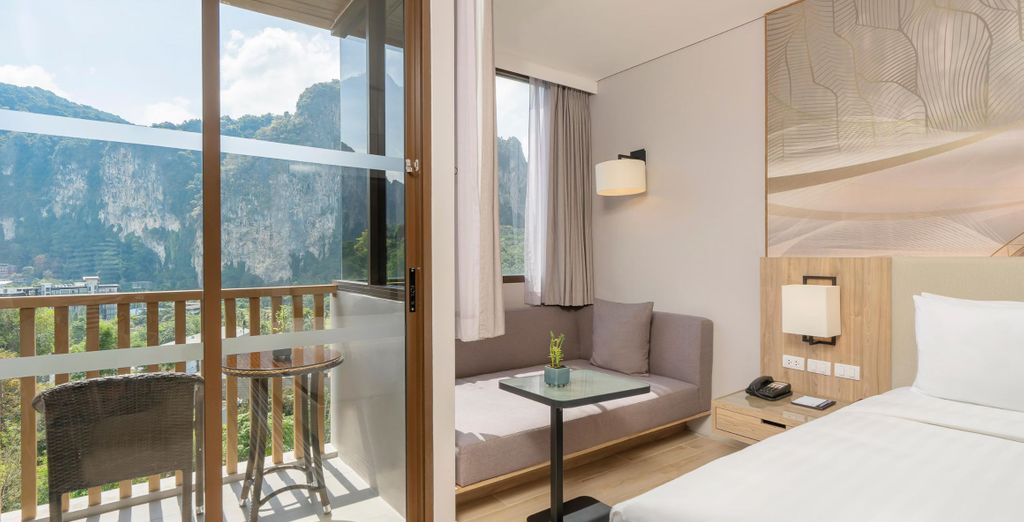 Theatre Residence 4*, Holiday Inn Resort Krabi Ao Nang Beach 4* e Kantary Beach Khao Lak 4*