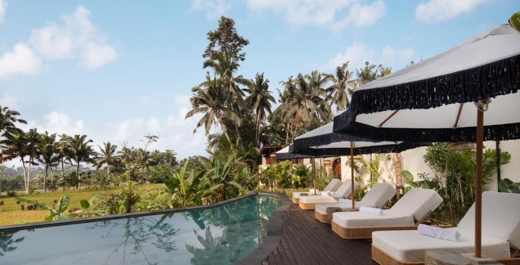 Asvara Luxury Resort & Spa Ubud 5*, Royal Avila Boutique Resort 5* e The Leaf Jimbaran 5*