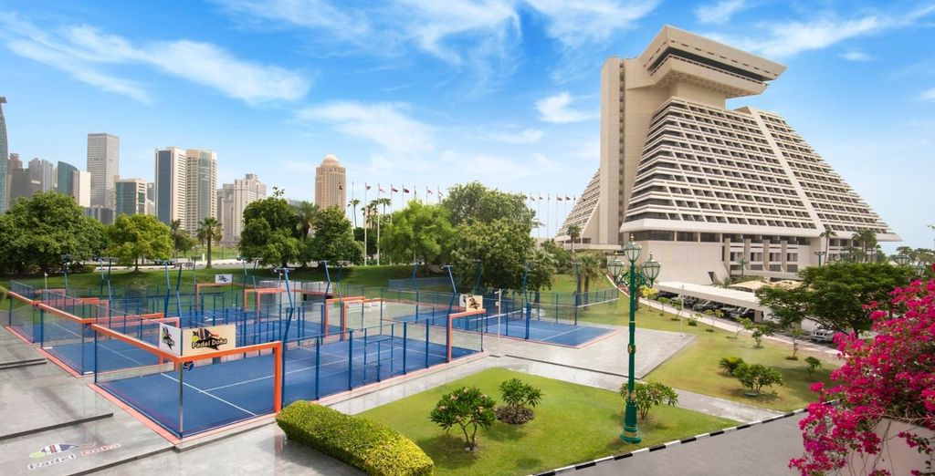 Sheraton Grand Doha Resort & Convention Hotel 5*, Stripes Kuala Lumpur 5* e Tanjong Jara Resort 5*