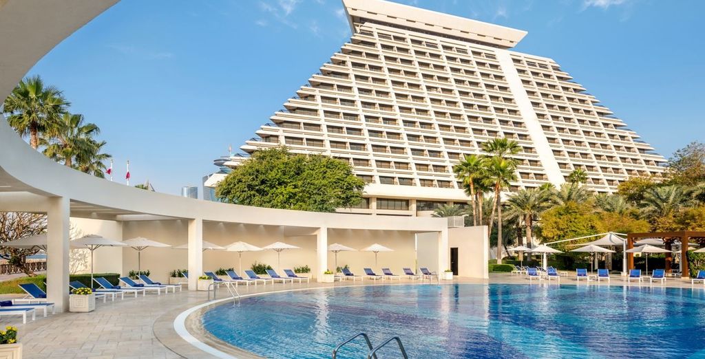 Sheraton Grand Doha Resort & Convention Hotel 5*, Stripes Kuala Lumpur 5* e Tanjong Jara Resort 5*