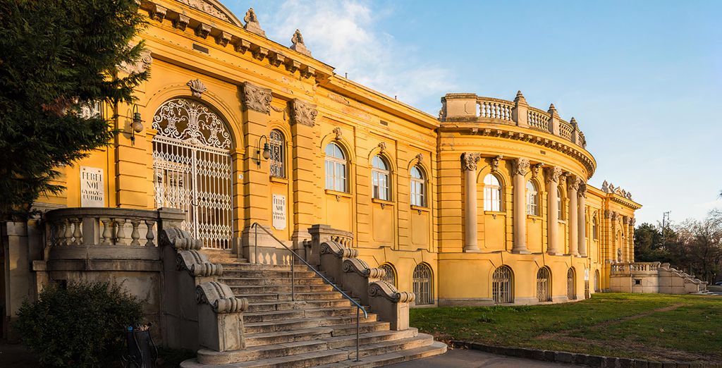 Hotel NH Collection Budapest City Center 4*