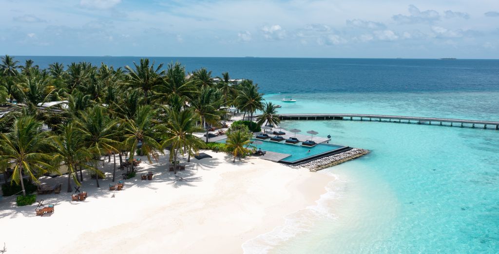 Raffles Dubai by Accor 5* e Raffles Maldives Meradhoo Resort 5*