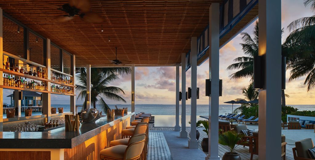 Raffles Dubai by Accor 5* e Raffles Maldives Meradhoo Resort 5*