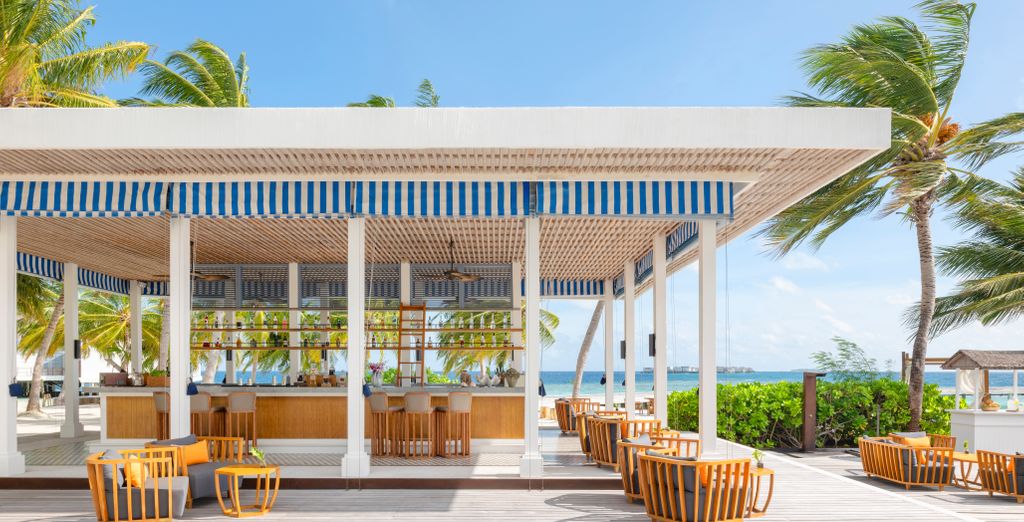 Raffles Dubai by Accor 5* e Raffles Maldives Meradhoo Resort 5*