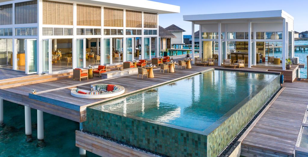 Raffles Dubai by Accor 5* e Raffles Maldives Meradhoo Resort 5*