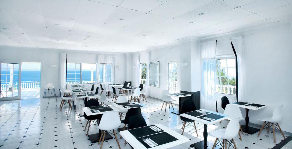 Bianco Olympico Beach Resort 4*