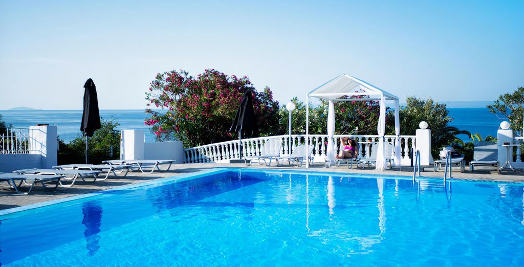 Bianco Olympico Beach Resort 4*