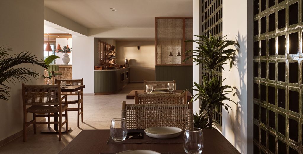  Gerakas Belvedere Luxury Suites 4*