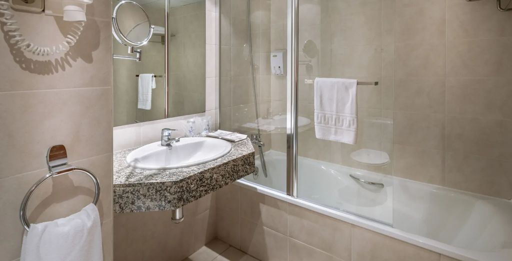 GHT Hotel Oasis Park & Spa 4*