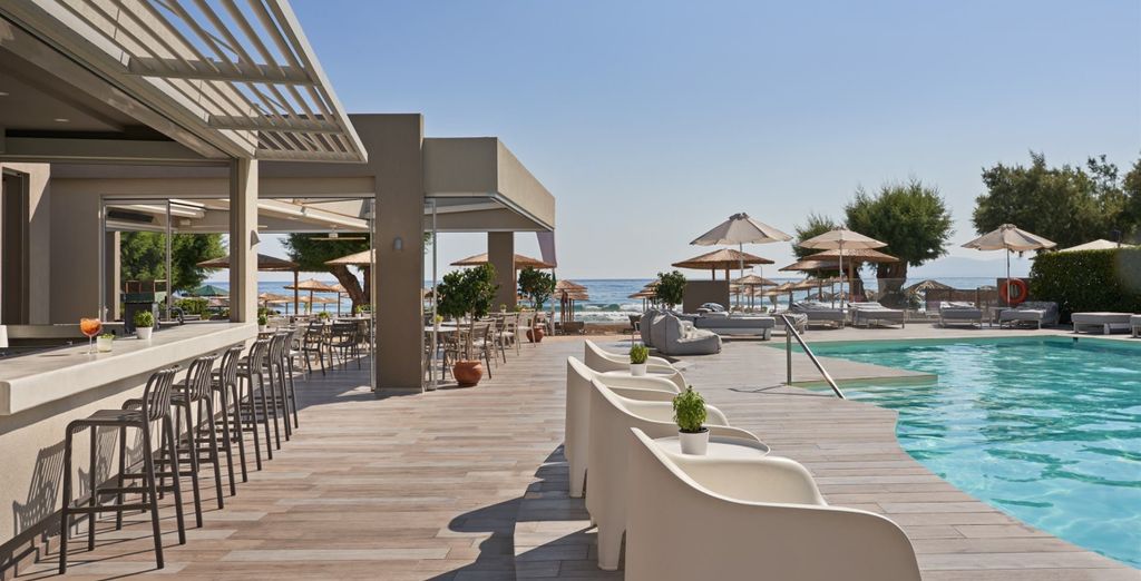 Atlantica Amalthia Beach Hotel 4*