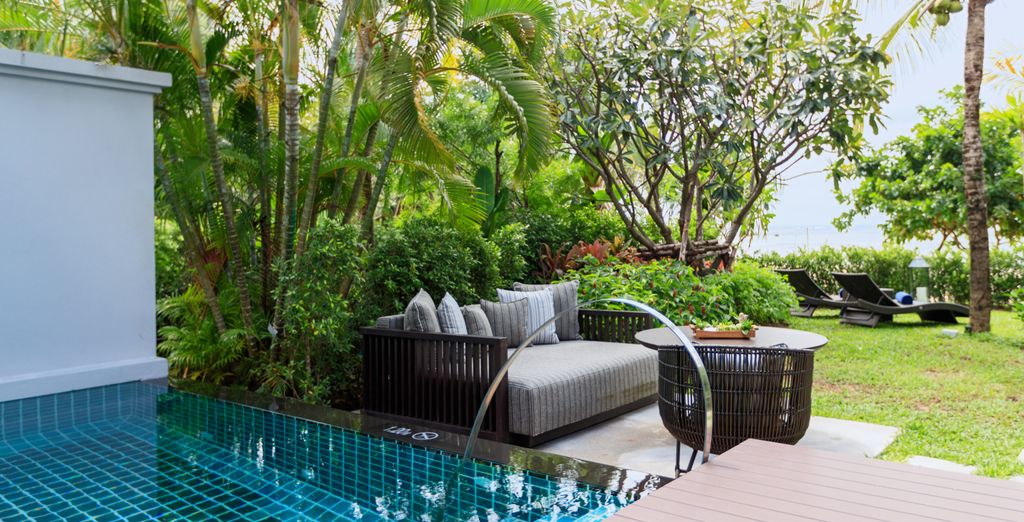 Grand Hyatt Abu Dhabi Hotel & Residences Emirates Pearl 5* e Phuket Marriott Resort and Spa, Nai Yang Beach 5*
