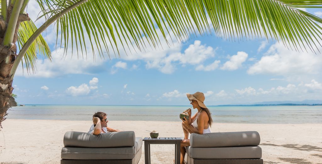 Grand Hyatt Abu Dhabi Hotel & Residences Emirates Pearl 5* e Phuket Marriott Resort and Spa, Nai Yang Beach 5*