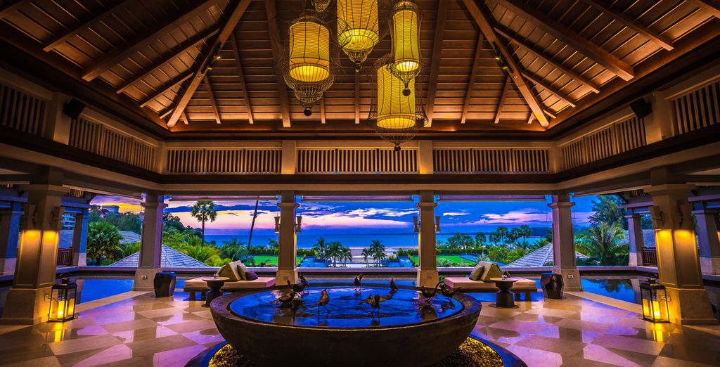 Grand Hyatt Abu Dhabi Hotel & Residences Emirates Pearl 5* e Phuket Marriott Resort and Spa, Nai Yang Beach 5*