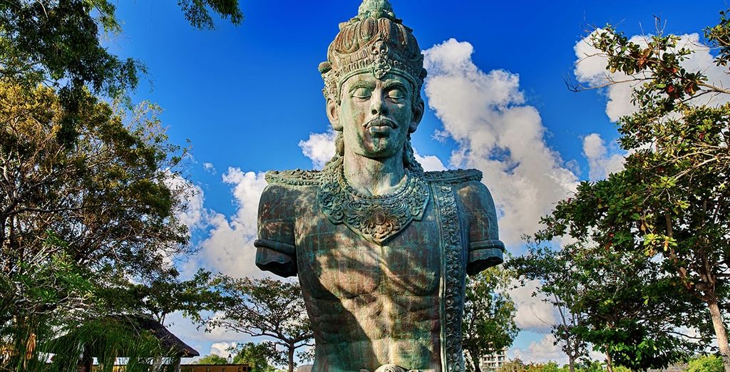 Keliki Luxury Lodge 5*, Royal Avila Boutique Resort Lombok 5* & The Seminyak Suites Private Villas 4*