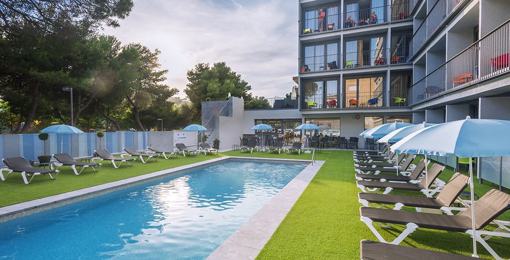 Hotel GHT Sa Riera 4*