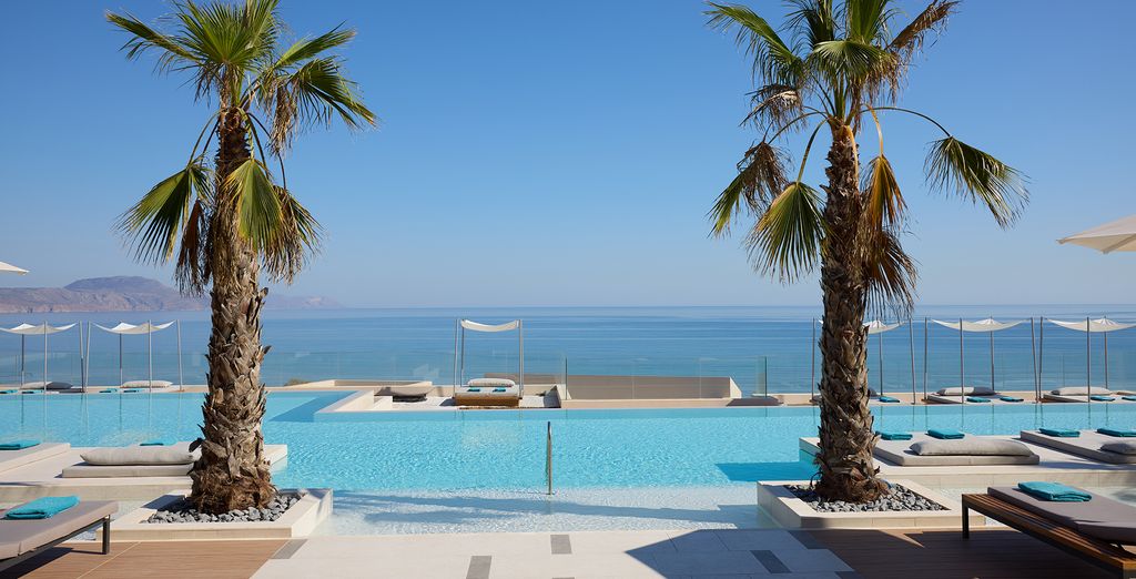 Oros Luxury Beach Resort 5*