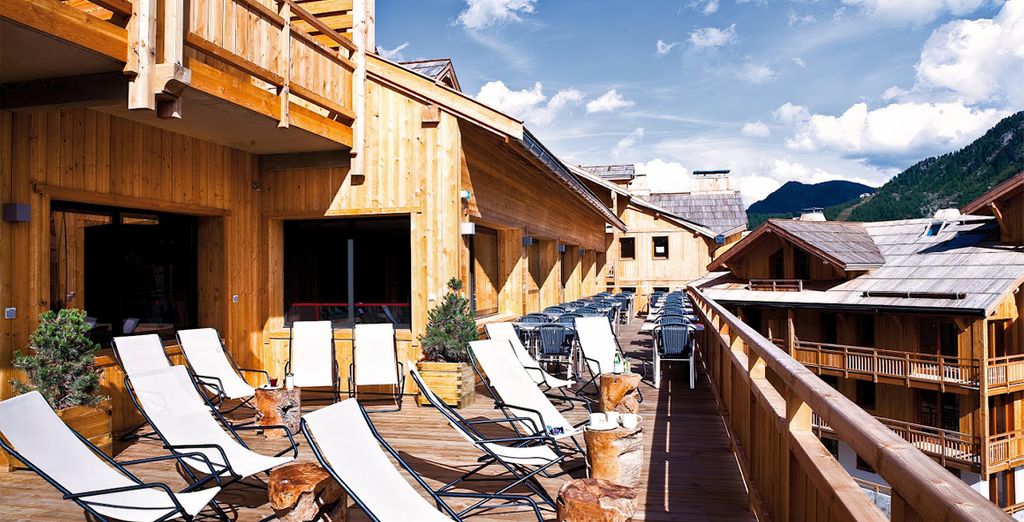 Anova Hotel & Spa 4*