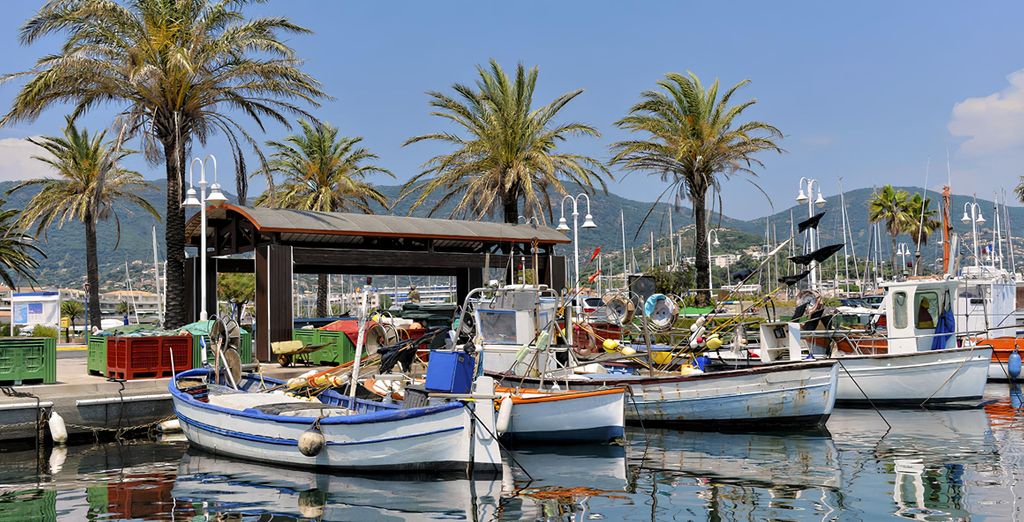 Hotel Belle Vue Cavalaire 4*