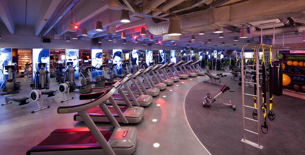 Jumeirah Emirates Towers 5*