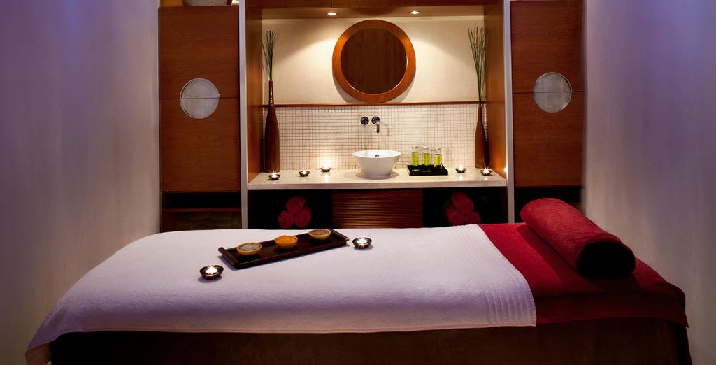 Jumeirah Emirates Towers 5*