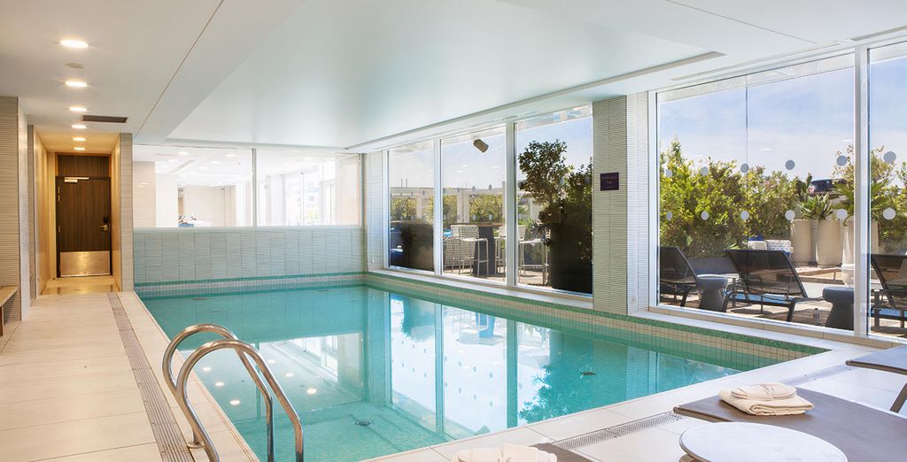 Hotel Golden Tulip Marseille Euromed 4*