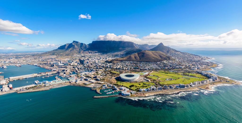Combinato 4* Aha Harbour Bridge Hotel & Suites e Aquila Private Game Reserve & Spa