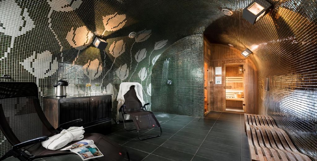 Opera Garden Hotel & Apartments 4*