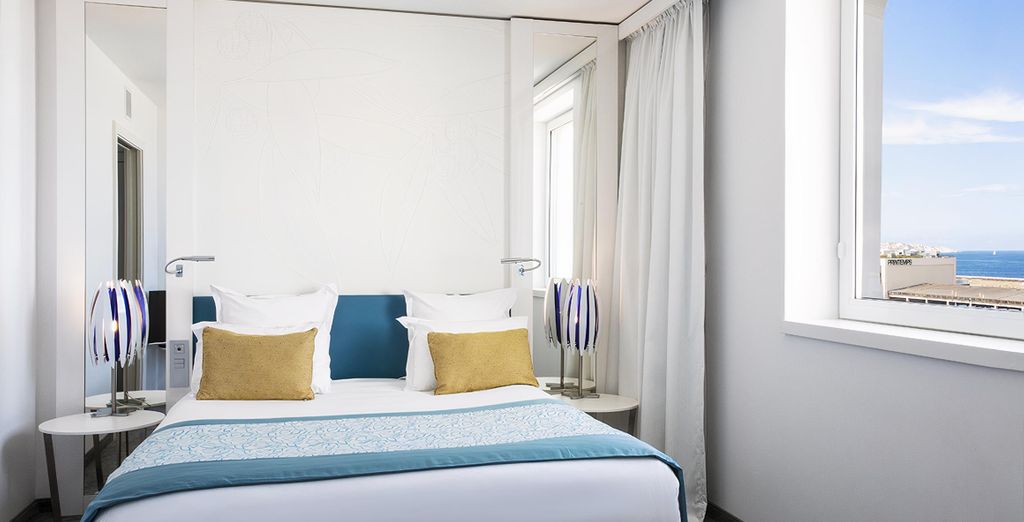 Hotel Golden Tulip Marseille Euromed 4*