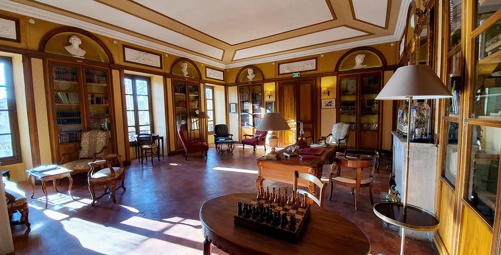 Château de Roussan 4*