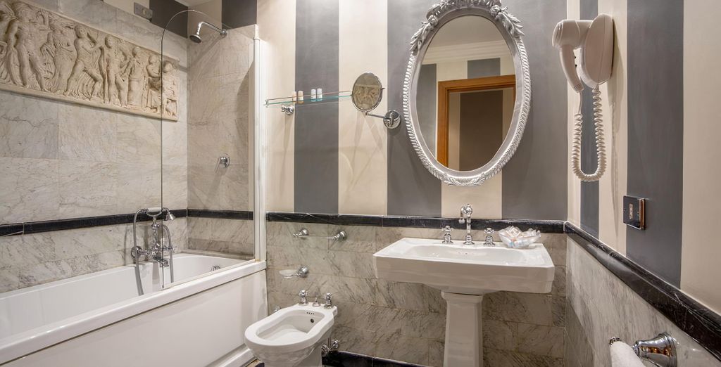 Hotel Royal Court 4*