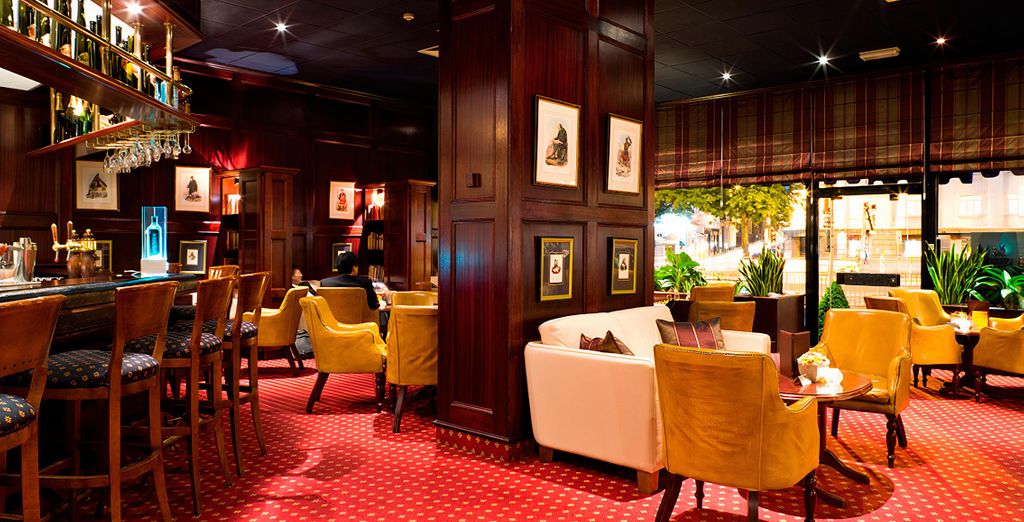 Hotel Thon Bristol Stéphanie 4*