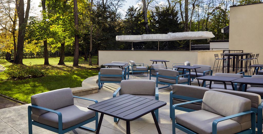 Mercure Château de Fontainebleau Demeure de Campagne 4*