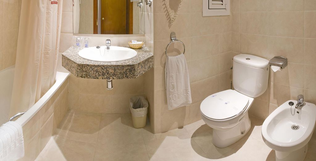 GHT Hotel Oasis Park & Spa 4*