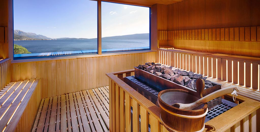 Carine Hotel Park 4*