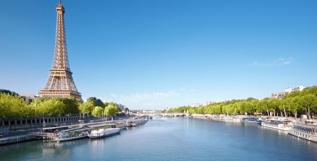 First Hotel Paris 4*