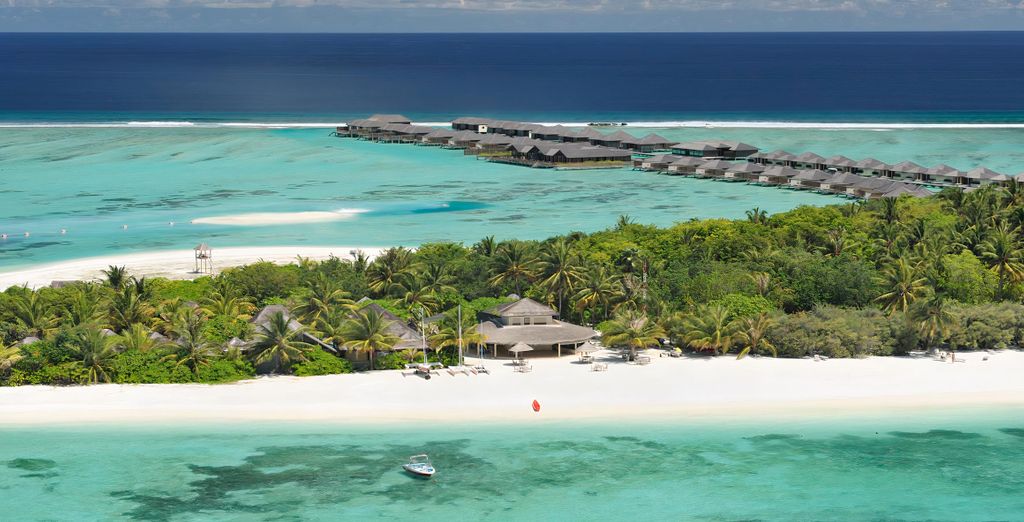Paradise Island Beach Resort & Spa 4*S