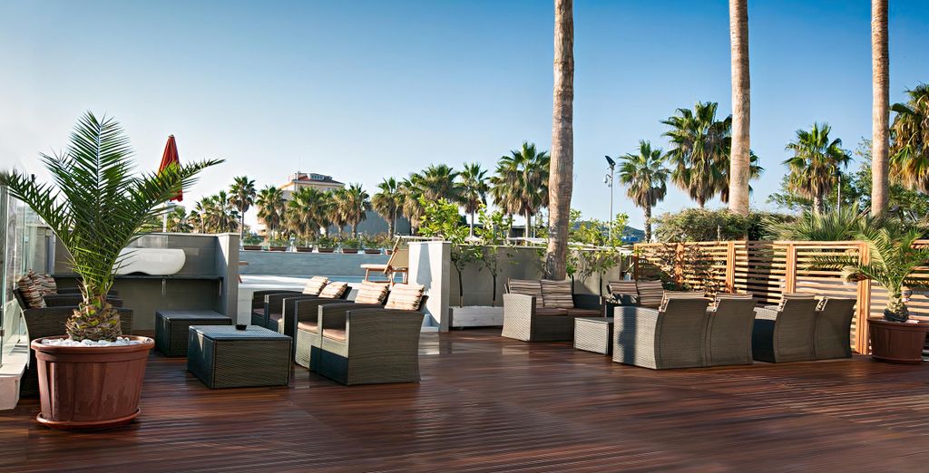 Sea Lion Hotel 4*