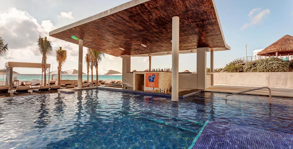 Royalton Chic Suites Cancun 5*