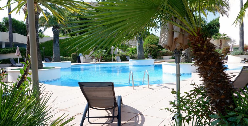Hôtel AC Ambassadeur Antibes - Juan les Pins 4*