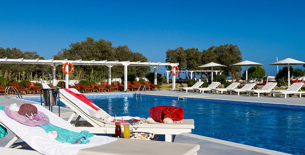 Sea Sound White Katikies 4*