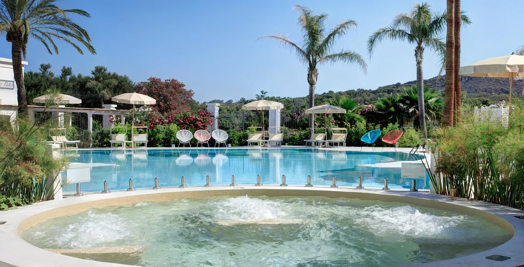 Les Sables Noirs & Spa 4*