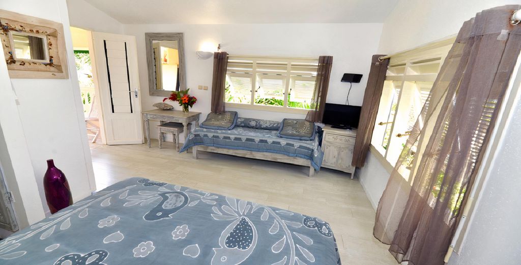 Anoli Lodges